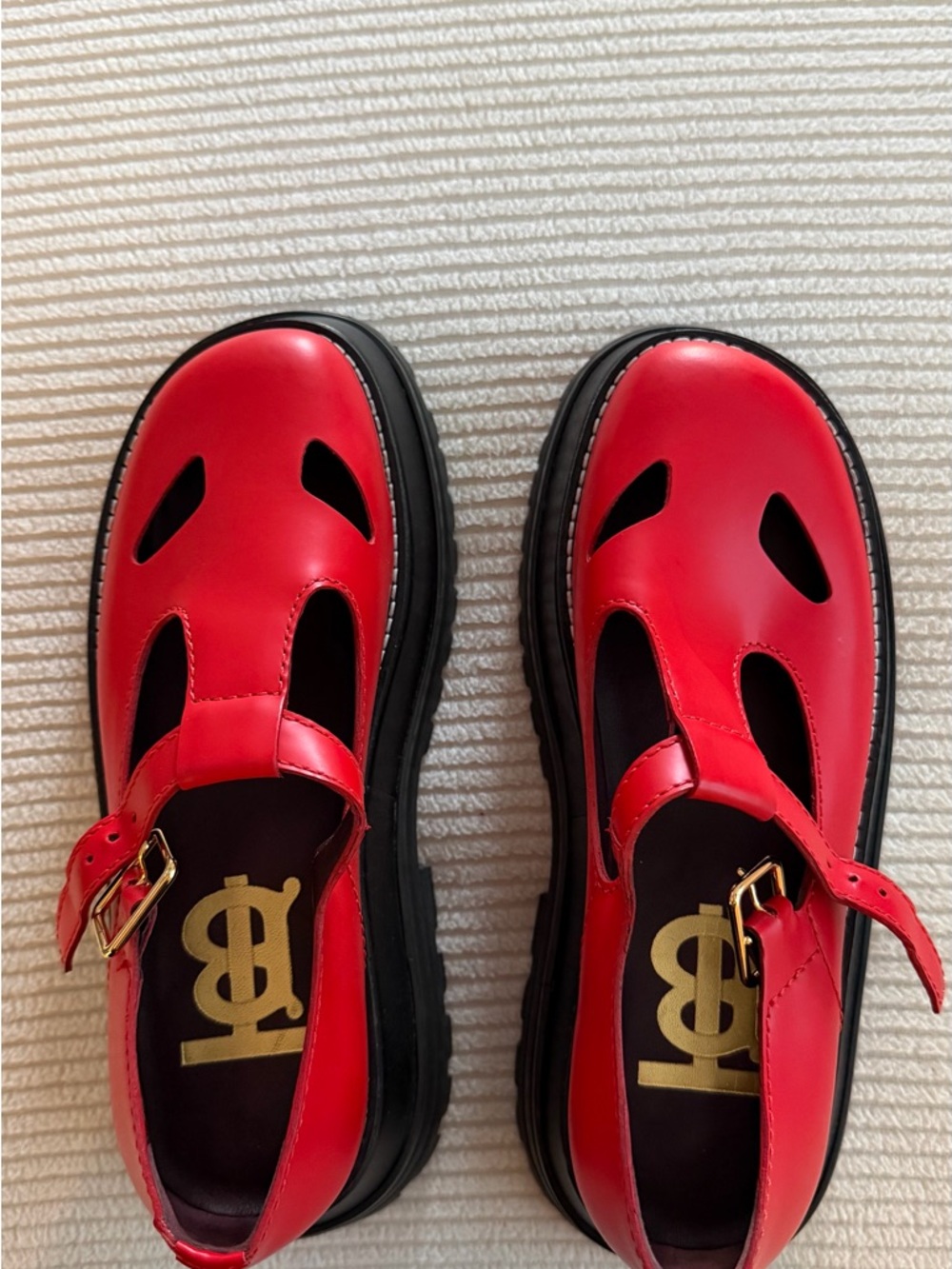 Burberry Red Leather Chunky Mary Jane Shoes T-Strap Platform Lug Sole EU 35 / 5 - Picture 2 of 5